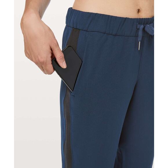 Lululemon On The Fly Pant‎ Woven *Track Stripe Size 2 - Picture 4 of 8